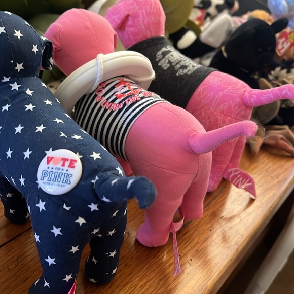 Victoria’s Secret Pink Dogs 2006 & 2008 - Picture 2 of 3